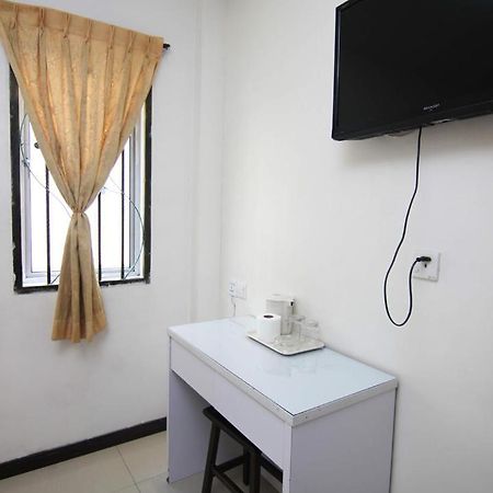 Rose Cottage Hotel Bandar Seri Alam Джохор Бахру Екстериор снимка